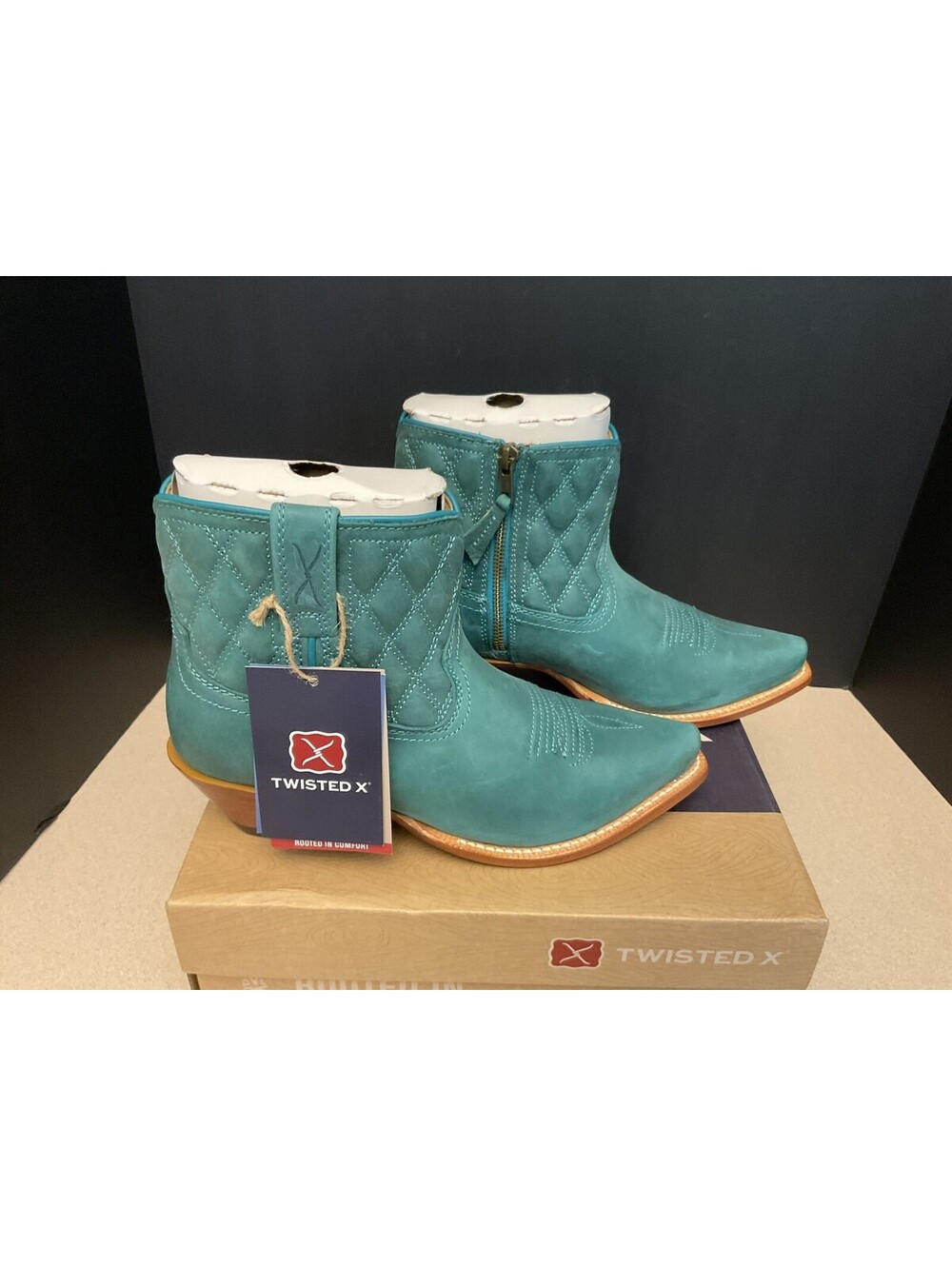 New! Womens Twisted X  Steppin' Out Blue Turquoise Booties. WSOB002. Size 7.5B.